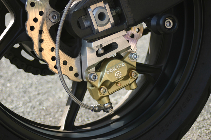 04-05' ZX10R リヤキャリパーステー